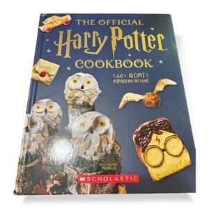 Scholastic Blue and Red Harry Potter Recipe Book